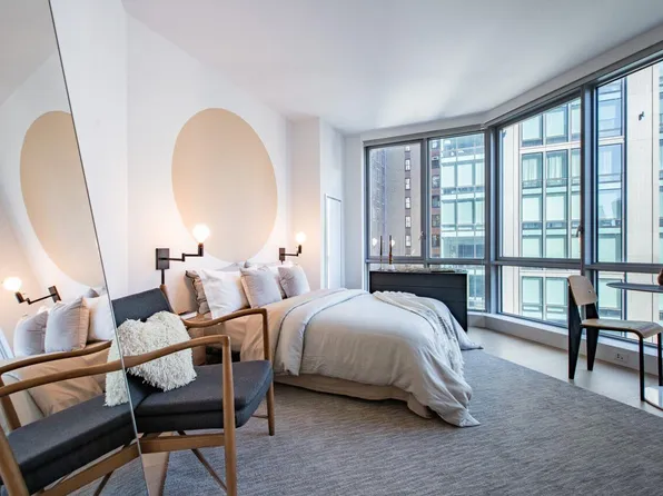 160 Madison Avenue image 2 of 10