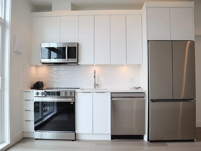22348 North Ave #514 — Photo 3
