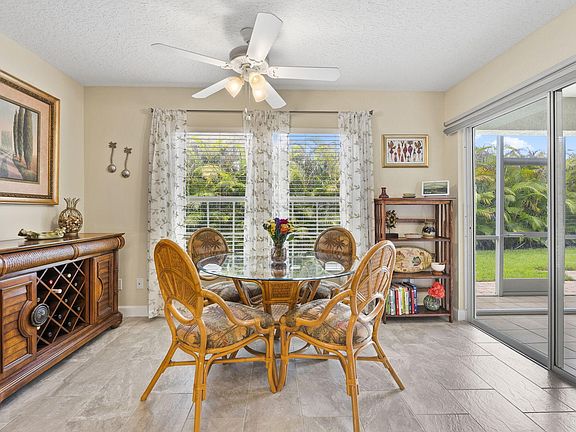 5th image of 4310 SE SCOTLAND CAY Way