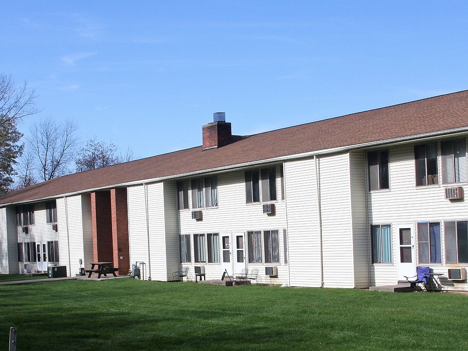 Woodland Apartments