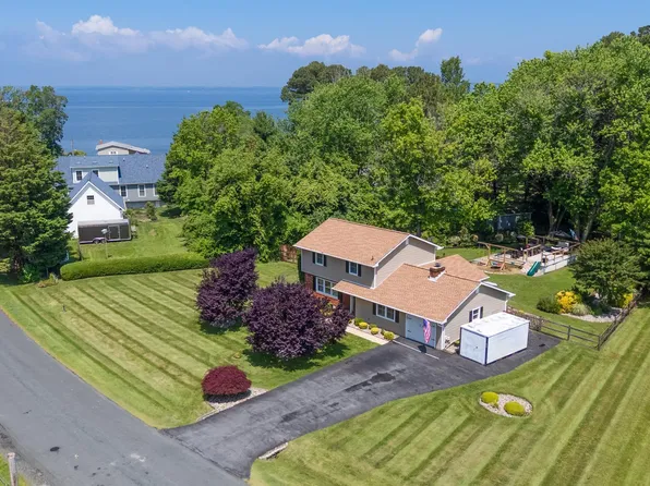 1102 Chesapeake Dr, Stevensville, MD 21666