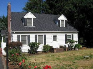 9523 SW 62nd Dr, Portland, OR 97219