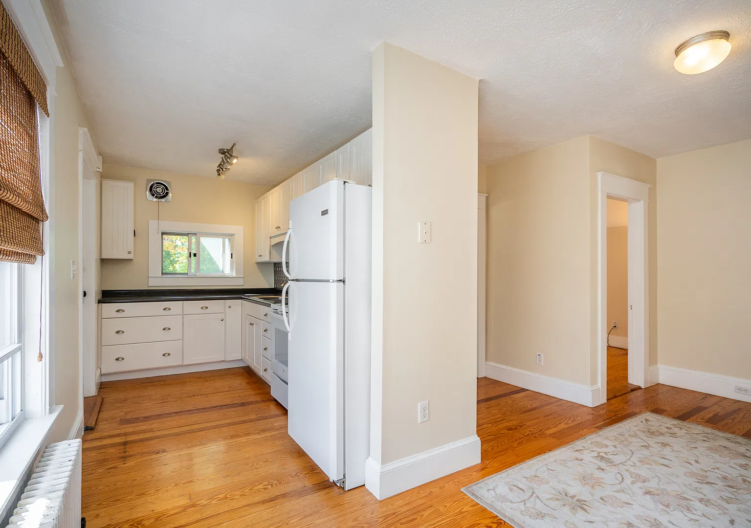 242 Lafayette St — Photo 4