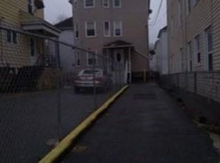 457 Osborn St, Fall River, MA 02724