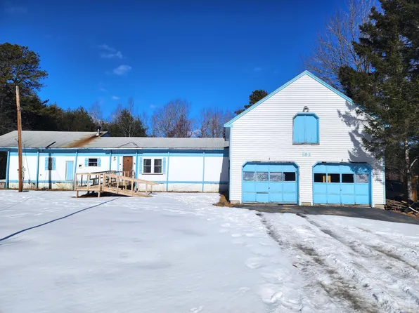 182 Plains Road, Hollis, ME 04042