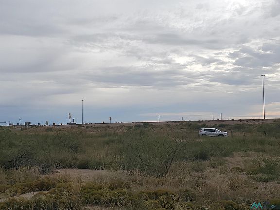 3rd image of 6000 Sarsaparilla Rd