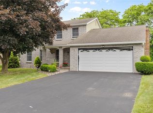 105 Kirkstone Pass, Rochester, NY 14626
