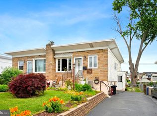 234 Hoffman Rd, Ridley Park, PA 19078