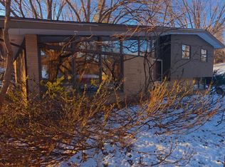 15840 Woodgate Rd N, Minnetonka, MN 55345