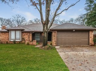5103 Trails Edge Dr, Arlington, TX 76017