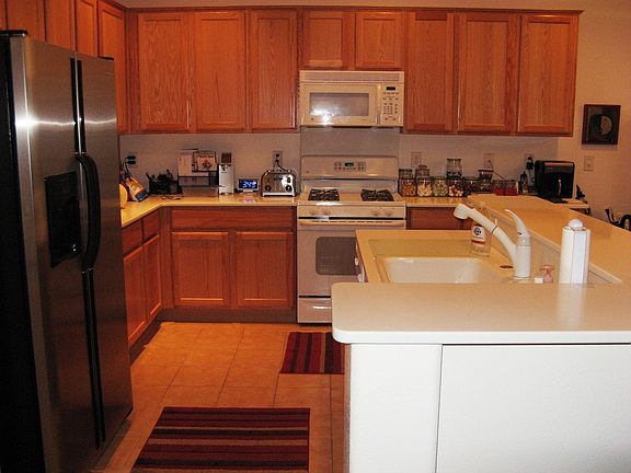 4th image of 2236 Majestic Sunset Ct