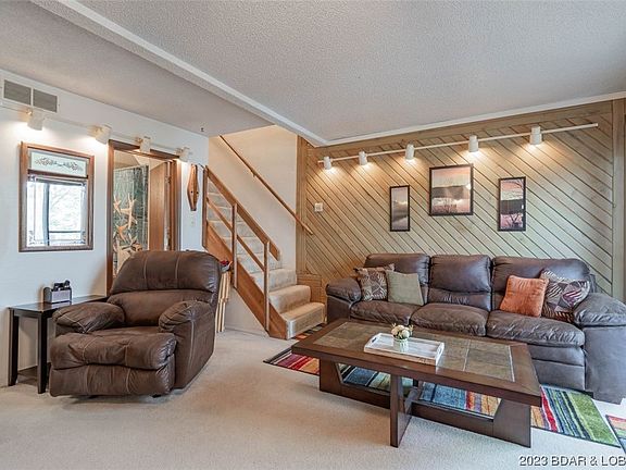 3rd image of 108 Elmwood Pl #1