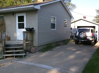 322 13th Ave NE, Jamestown, ND 58401