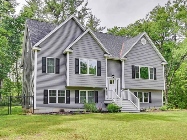 727 Washington Street, Barrington, NH 03825