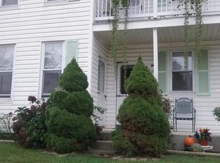 73 S 2nd St #1, Mount Wolf, PA 17347
