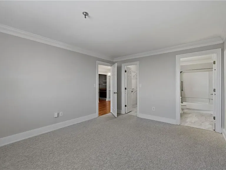 300 Johnson Ferry Rd #B915 — Photo 18