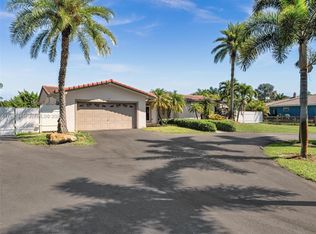 14051 SW 15th Ct, Davie, FL 33325