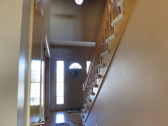 4th image of 6016 S 161st St
