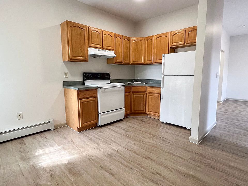 1st image of 686-688 Broad St #301