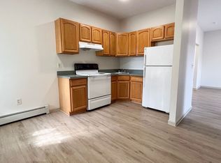 686-688 Broad St #202, Hartford, CT 06106