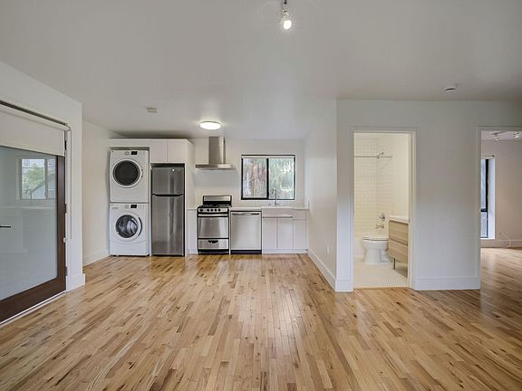 5th image of 5525 Media Dr #6