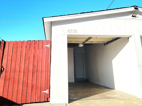 House Entry with Full garage.