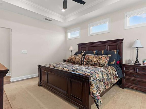 5th image of 3337 Fishpond Cir