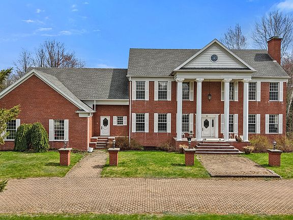 2nd image of 63 Fenton Way