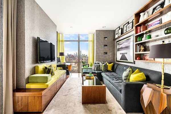 Sold by Compass | media 2