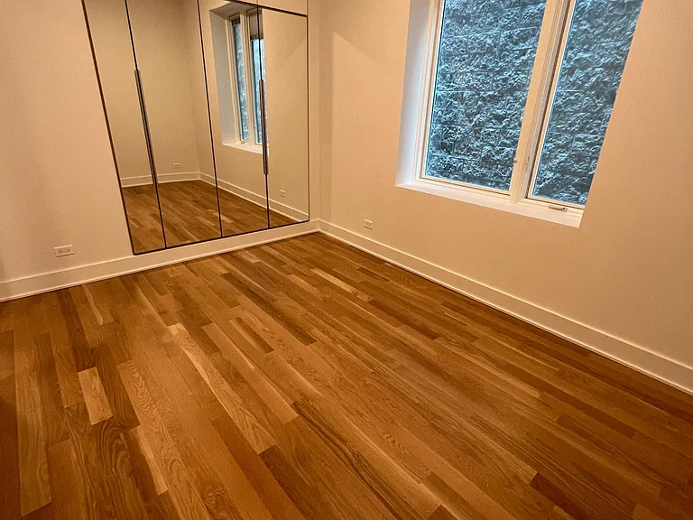 524 N May St #3 — Photo 8