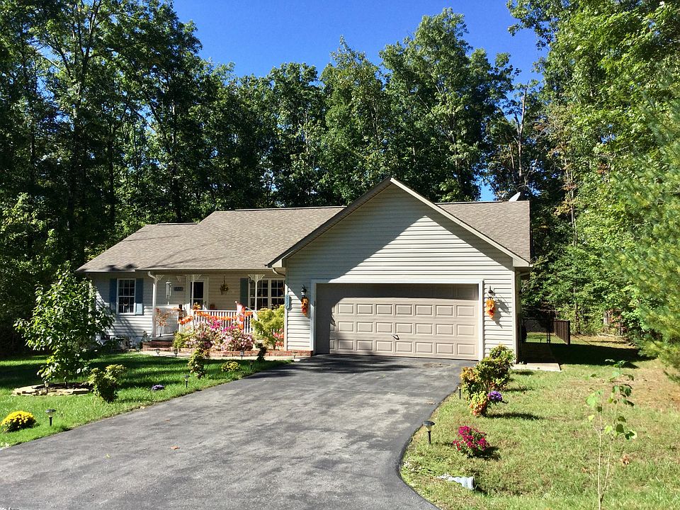 1st image of 637 Apoka Ln