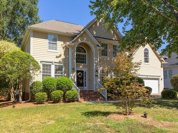 102 Shadow Ridge Pl, Chapel Hill, NC 27516