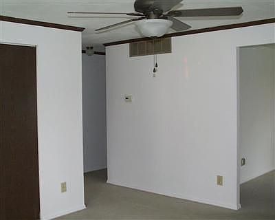 5th image of 4748 Kenilwood Ave