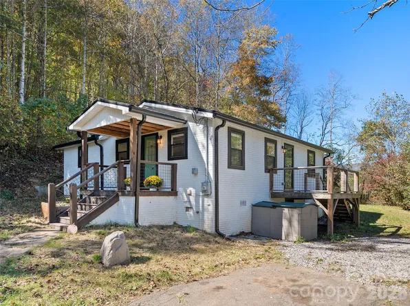 12 Posey Blanton Rd, Sylva, NC 28779