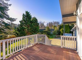 16590 Country Club Dr, Burlington, WA 98233