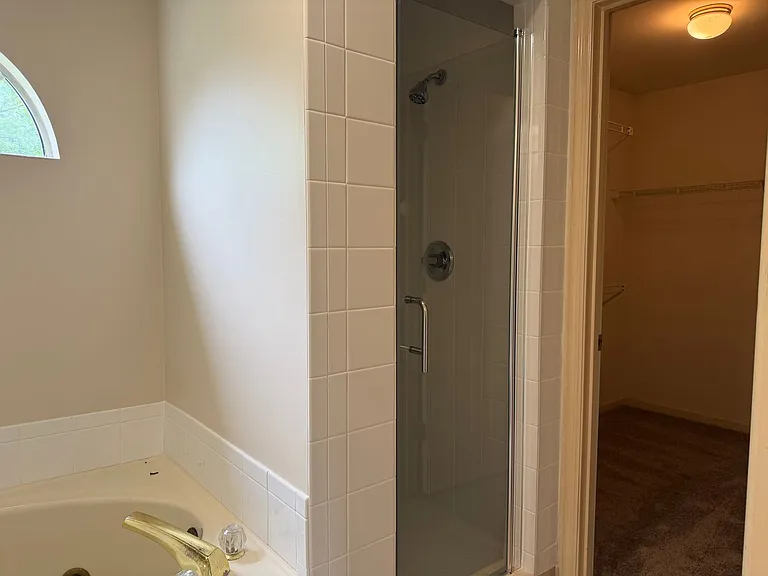 7033 Northridge Dr — Photo 12