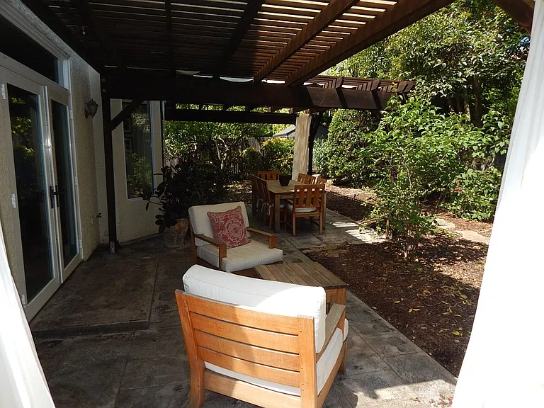 2913 Prado Ln — Photo 35