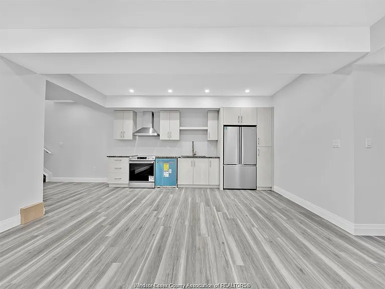 3549 Peter St #2 — Photo 8