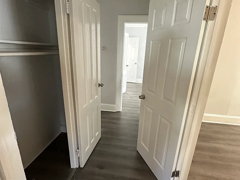 515 Jane St #1L — Photo 11