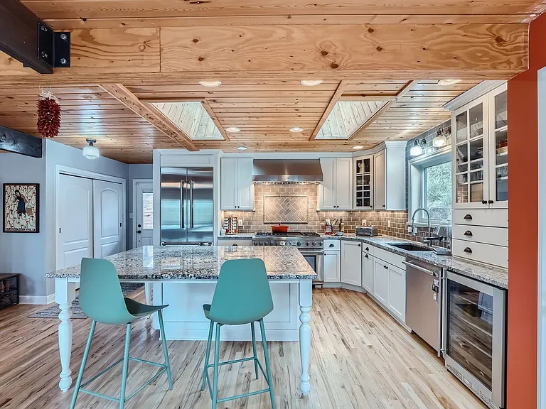 574 N Cedar Brook Rd — Photo 9