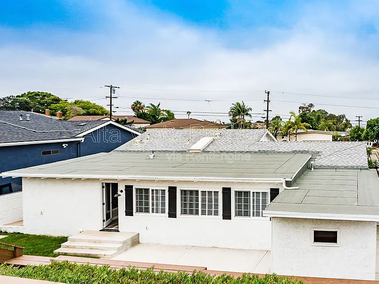 2127 Burgener Blvd — Photo 30