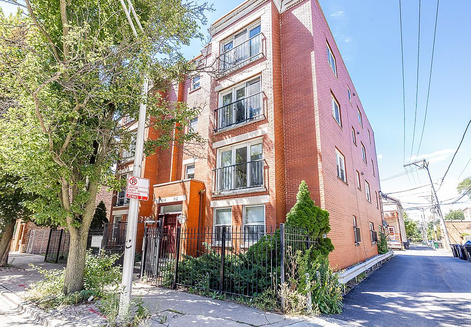 2nd image of 814 S Miller St APT 1S