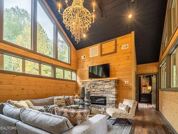 5th image of 5175 Riversong Way