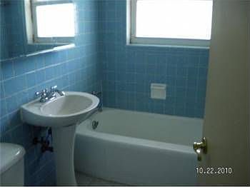 3rd image of 2406 Whale Harbor Ln
