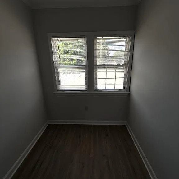 110 E Main St — Photo 11