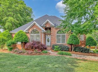 823 Indian Trail Run, Inman, SC 29349