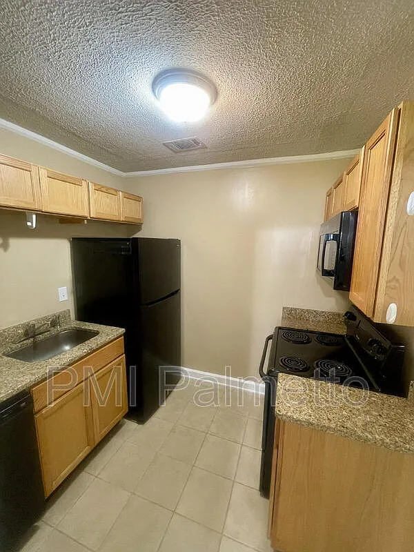 1 bed, 1.0 bath, 875 sqft, $1,175 — Photo 4