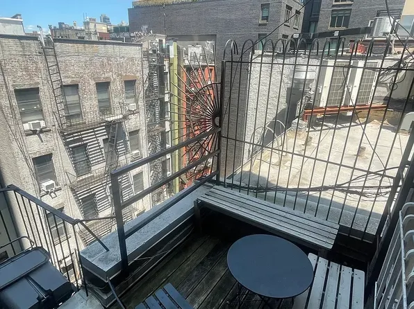 173 Ludlow St APT 5B, New York, NY 10002
