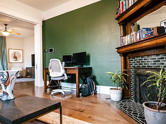4th image of 205 E Vine St #1