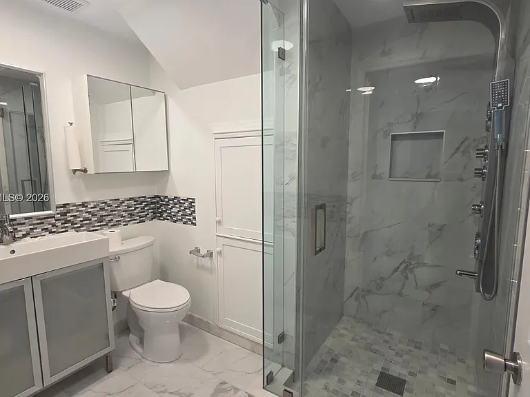 16227 SW 139th Ct — Photo 12
